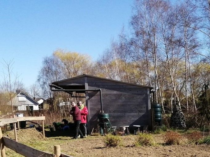 Ook de bijentuin is gefreesd en zaaiklaar... (foto AM)